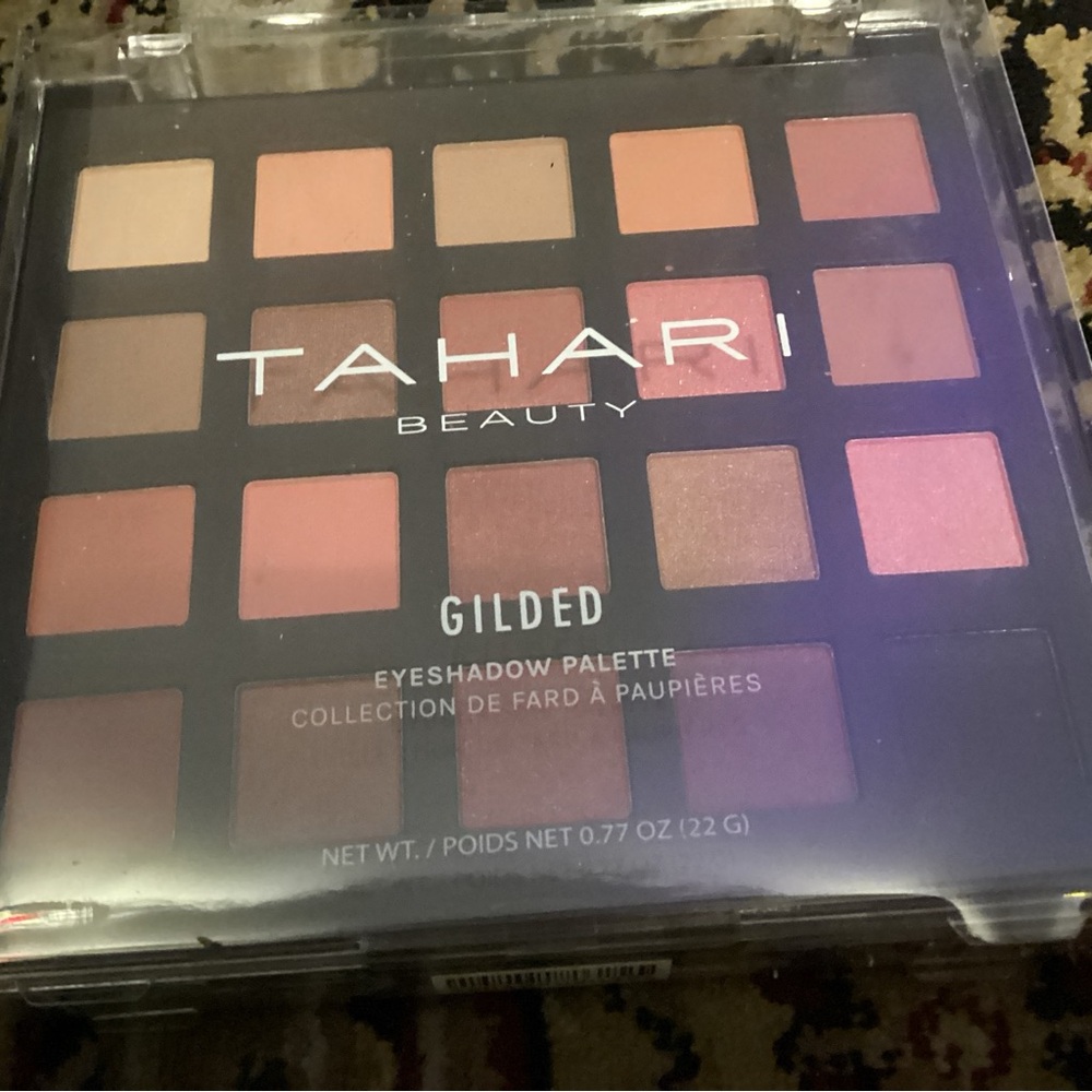 Tahari eyeshadow palette Gilded